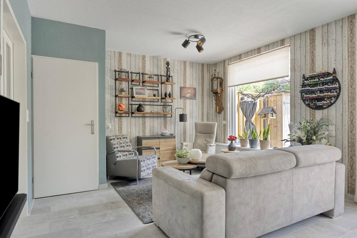 Tussenwoning te koop: Sloelaan 27, Terneuzen