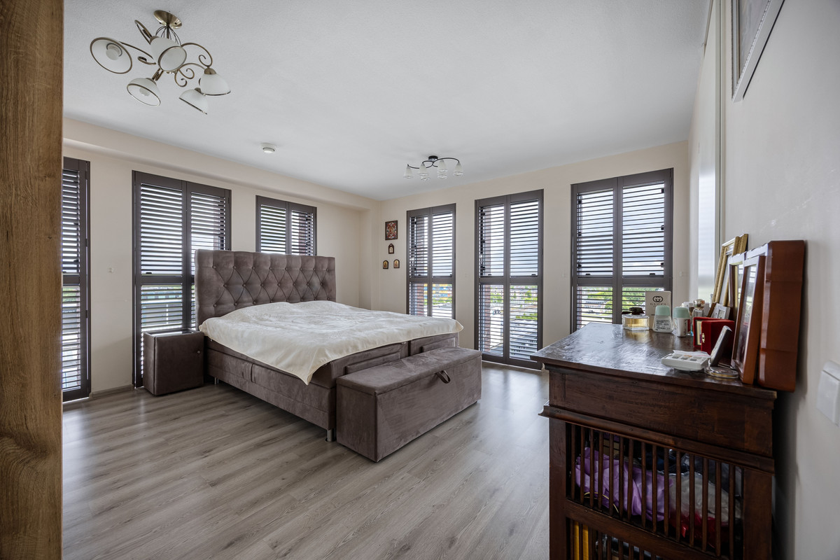 Appartement te koop: Stationsplein 97, Lelystad