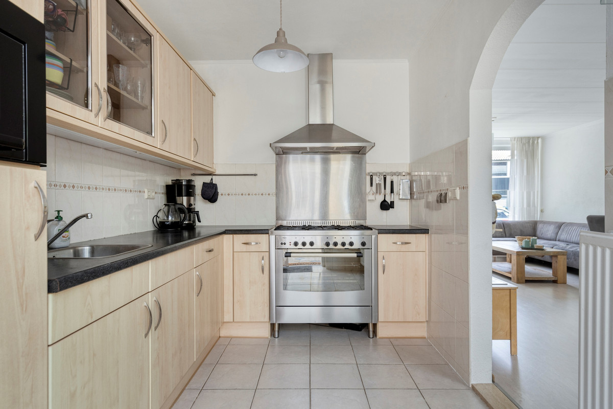 Tussenwoning te koop: Weberlaan 7, Bergen Op Zoom