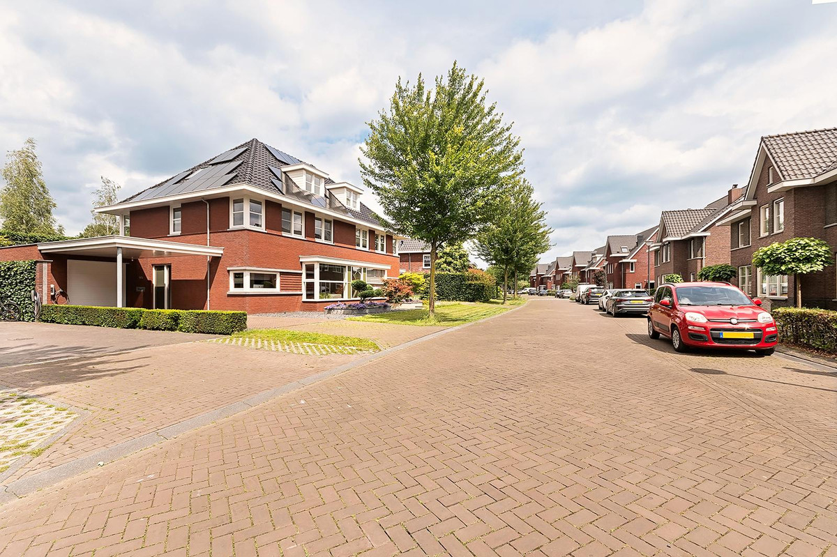 Twee-onder-één-kap te koop: Gording 95, Uden