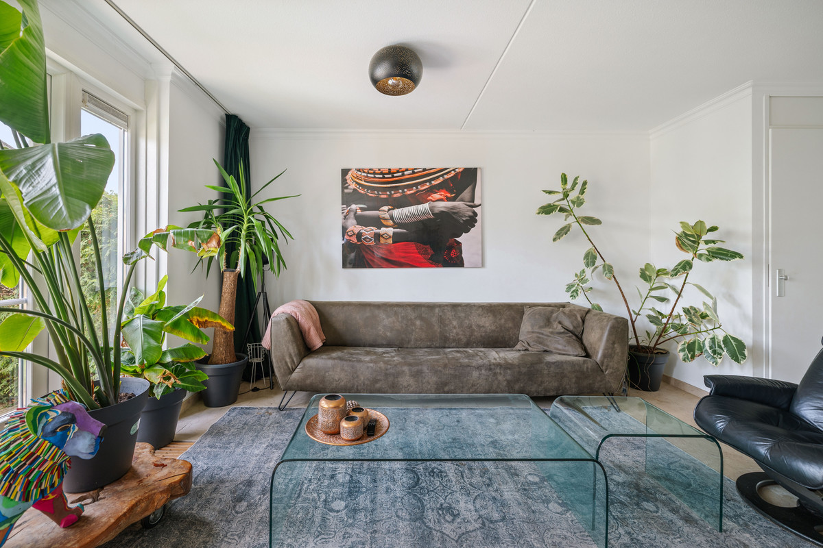 Tussenwoning te koop: Leonard Springerlaan 238, Deventer