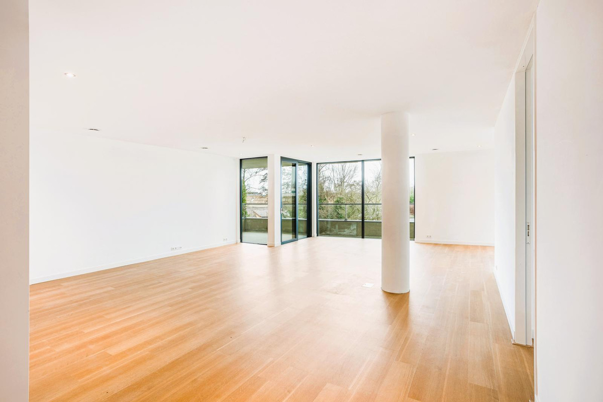 Appartement te huur: Bovenkerkerweg 83-09, Amstelveen