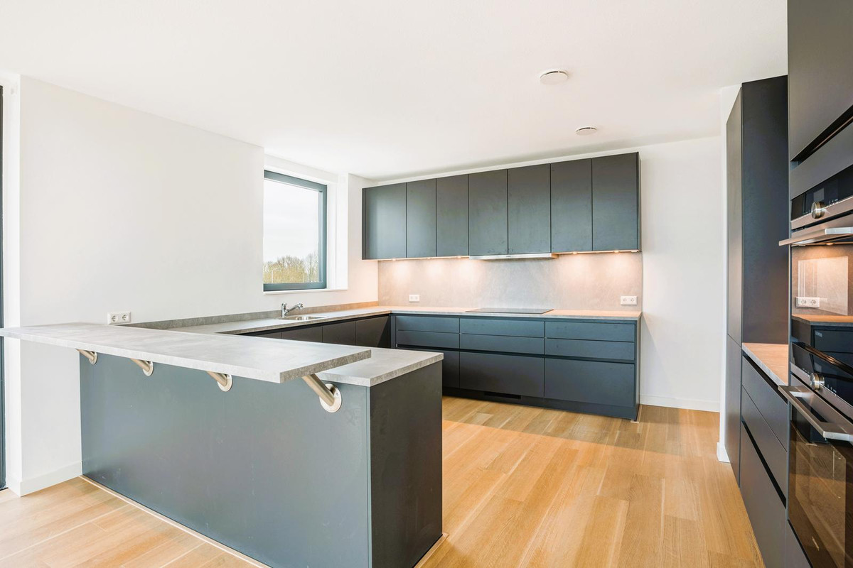 Appartement te huur: Bovenkerkerweg 83-09, Amstelveen