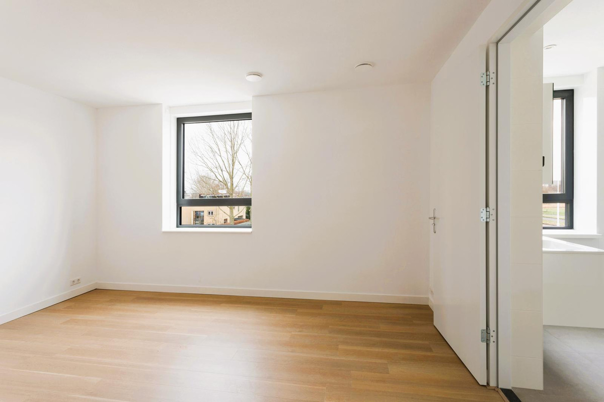 Appartement te huur: Bovenkerkerweg 83-09, Amstelveen