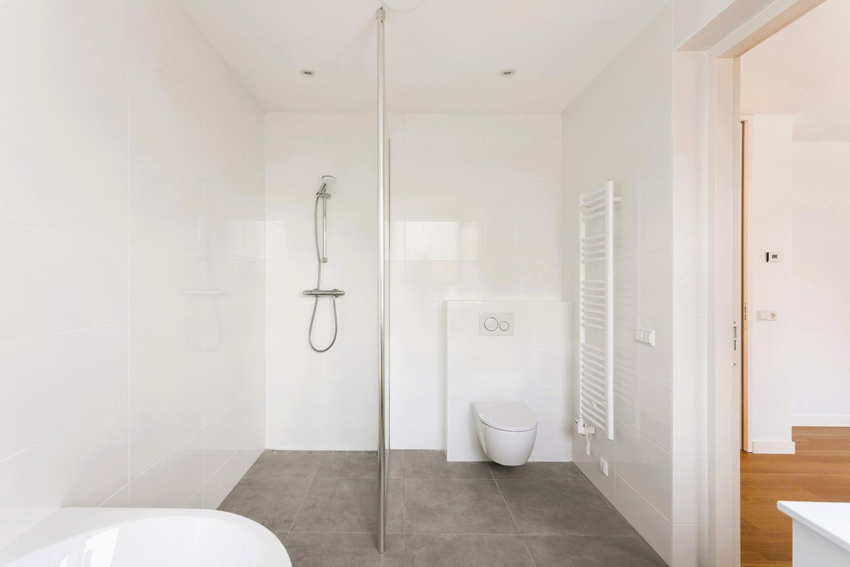 Appartement te huur: Bovenkerkerweg 83-09, Amstelveen