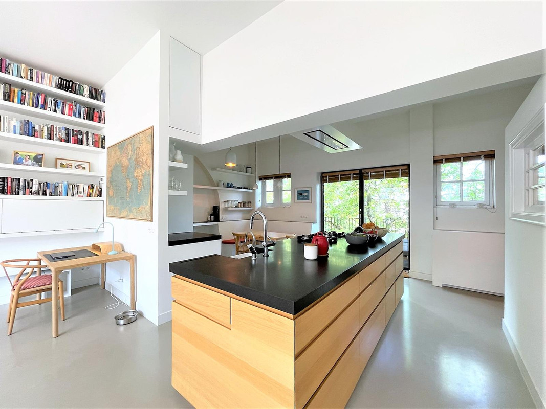 Appartement te huur: Floris Versterstraat 10D, Amsterdam