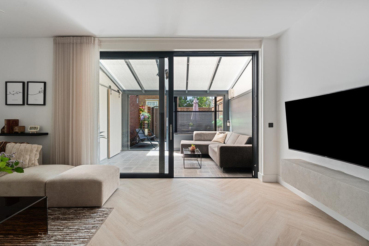 Tussenwoning te koop: Bruinissestraat 7, Rotterdam