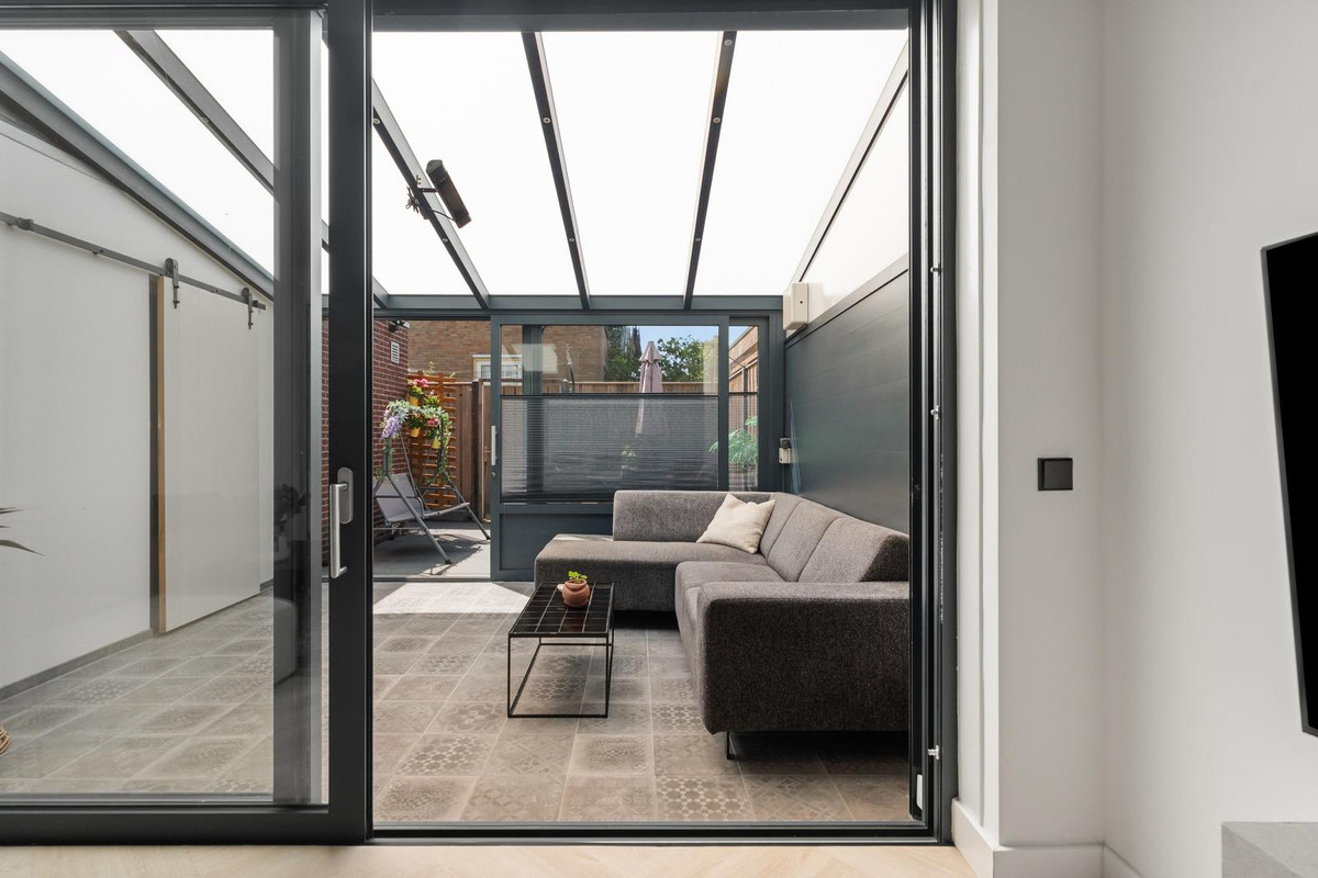 Tussenwoning te koop: Bruinissestraat 7, Rotterdam