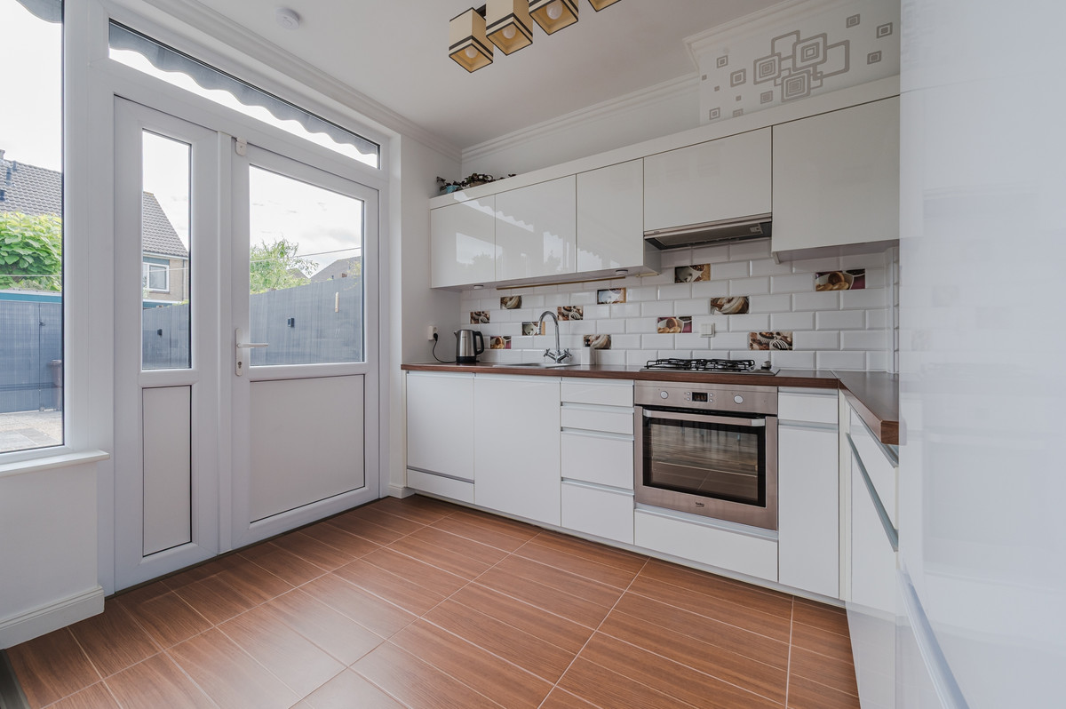 Tussenwoning te koop: Meteoorlaan 7, Alphen Aan Den Rijn