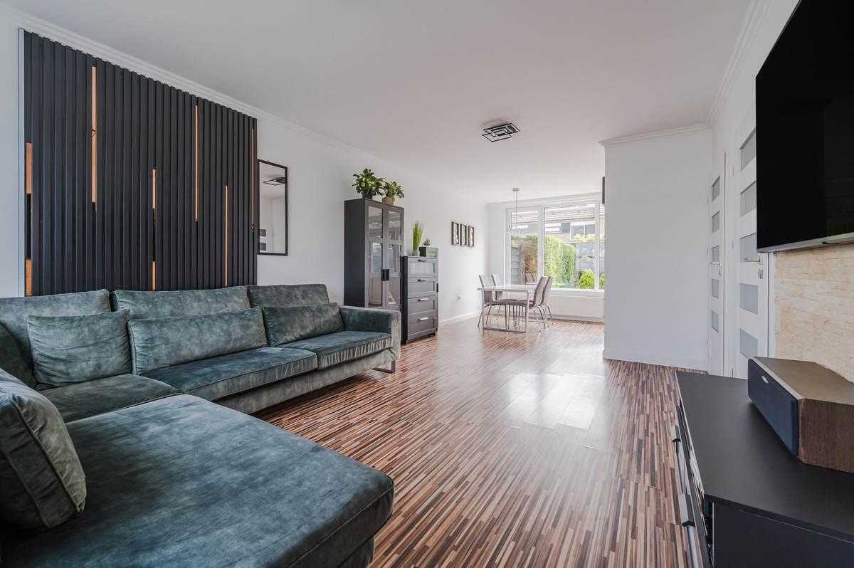 Tussenwoning te koop: Meteoorlaan 7, Alphen Aan Den Rijn