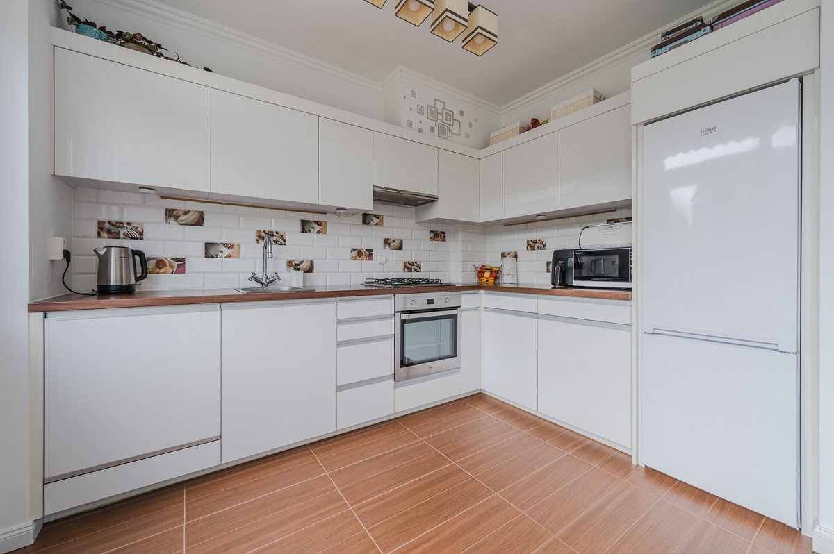 Tussenwoning te koop: Meteoorlaan 7, Alphen Aan Den Rijn