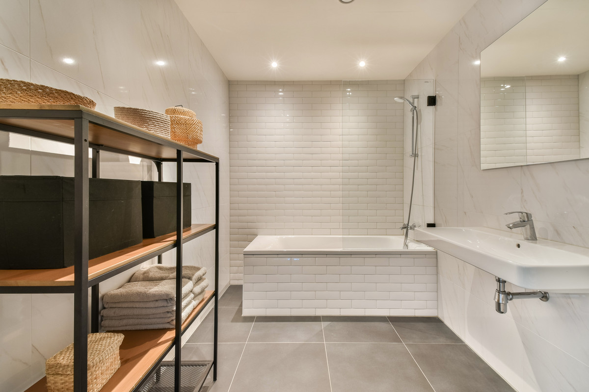 Appartement te koop: Ananasweg 82, Leiden