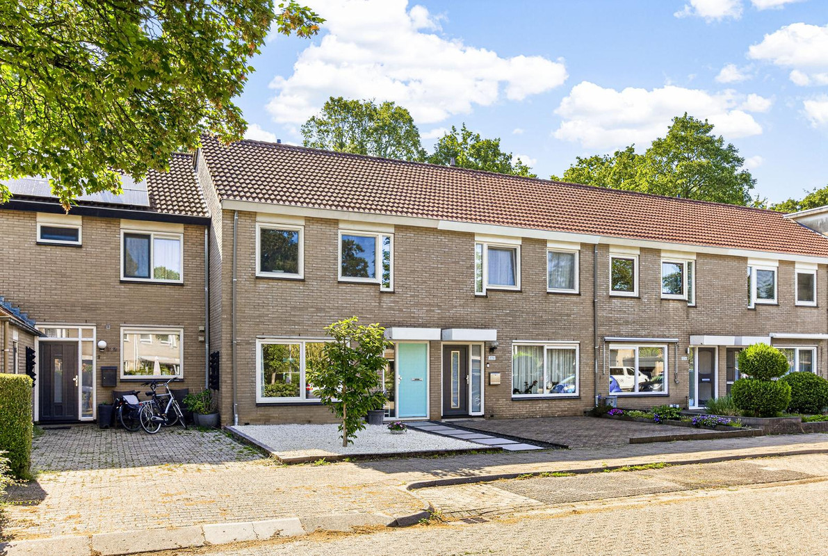 Tussenwoning te koop: Alkmaarsingel 210, Arnhem