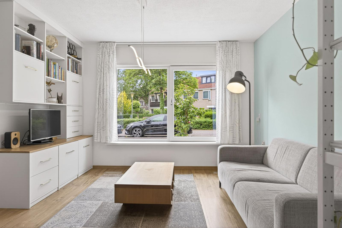 Tussenwoning te koop: Alkmaarsingel 210, Arnhem