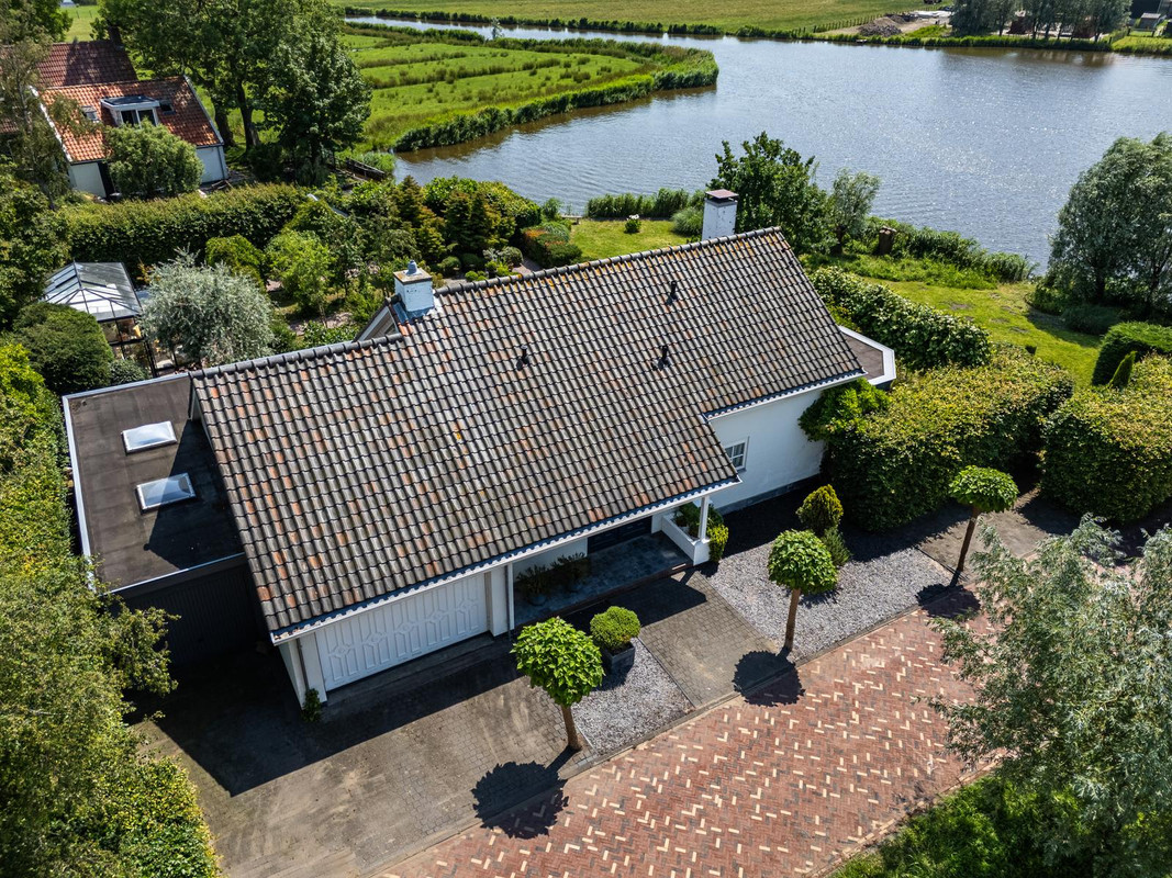 Vrijstaande woning te koop: De Burcht 2, Markenbinnen