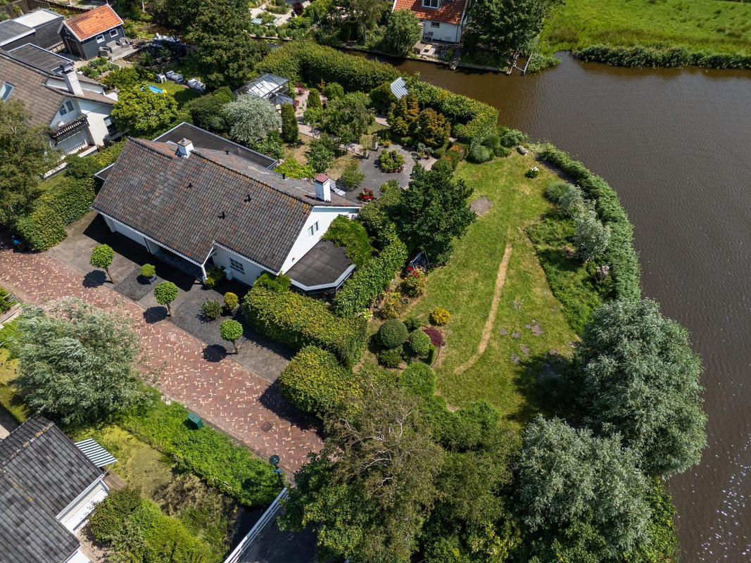 Vrijstaande woning te koop: De Burcht 2, Markenbinnen