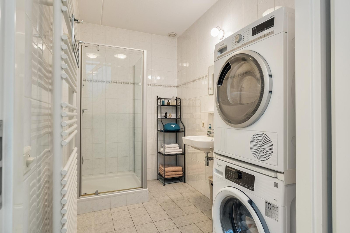 Appartement te koop: Konijnenburg 19, Barendrecht