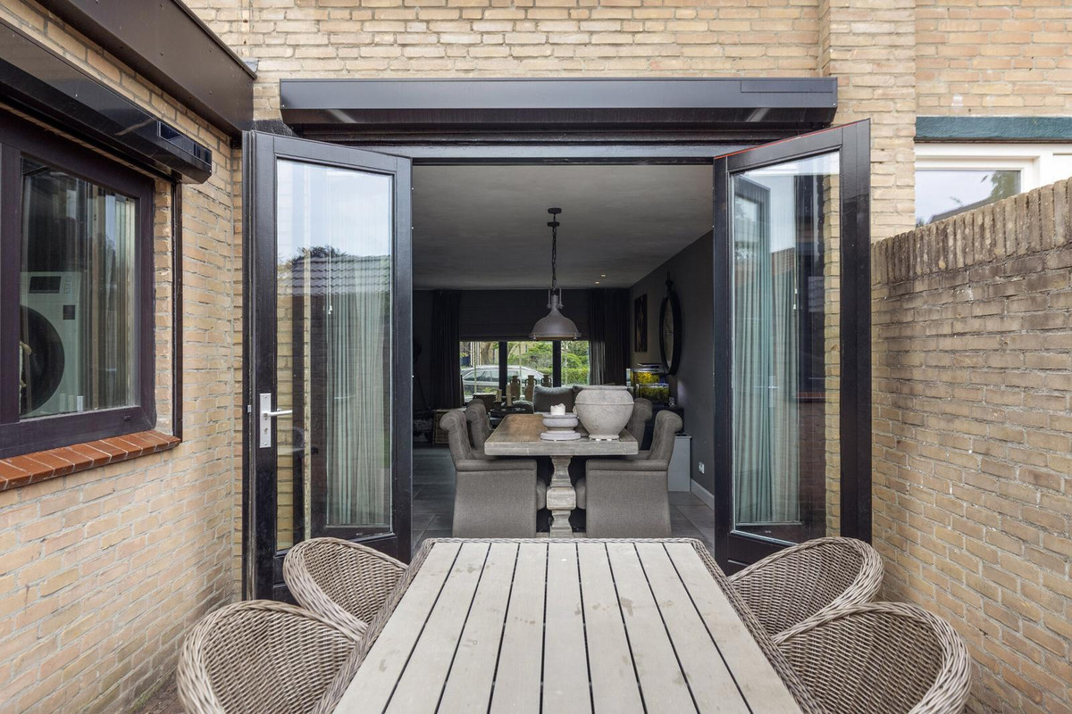 Twee-onder-één-kap te koop: Binnenpad 9, Halsteren