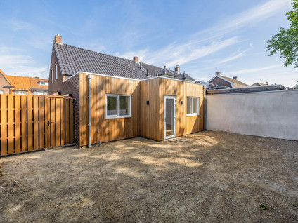 Maasstraat 21