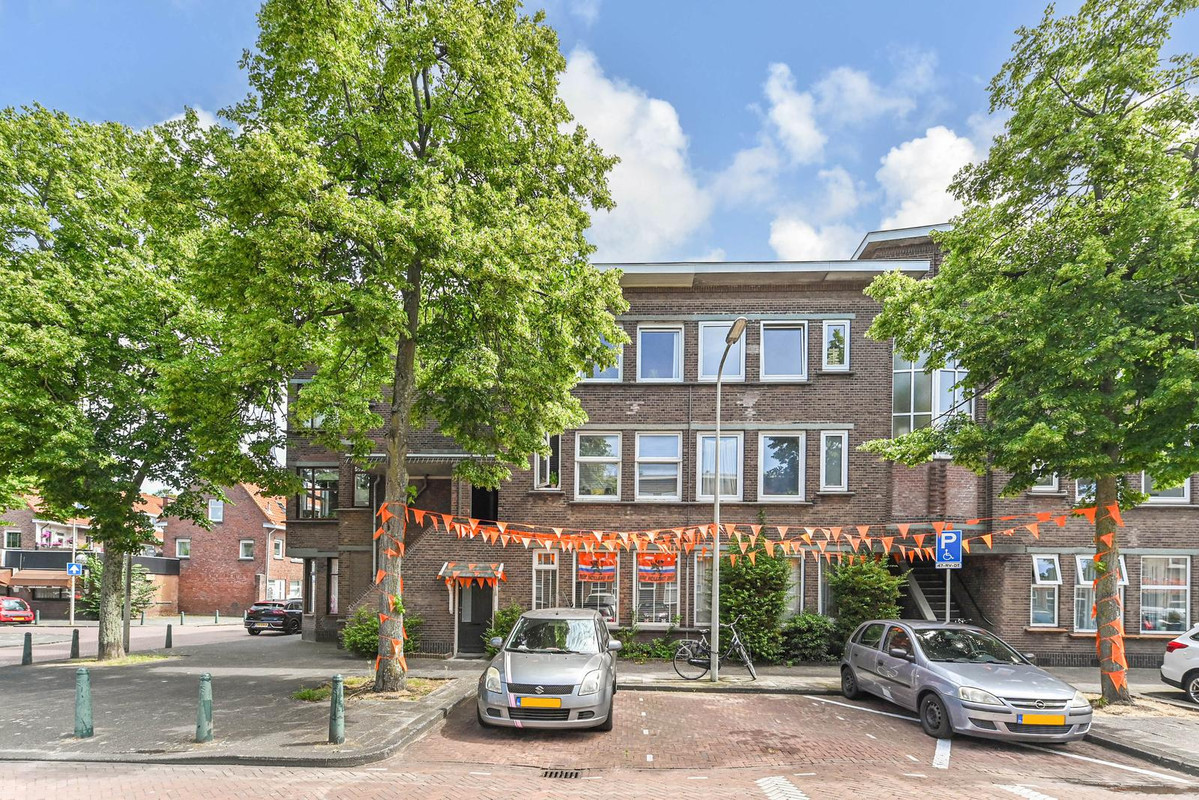 Appartement te koop: Van Zeggelenlaan 10, 'S-Gravenhage