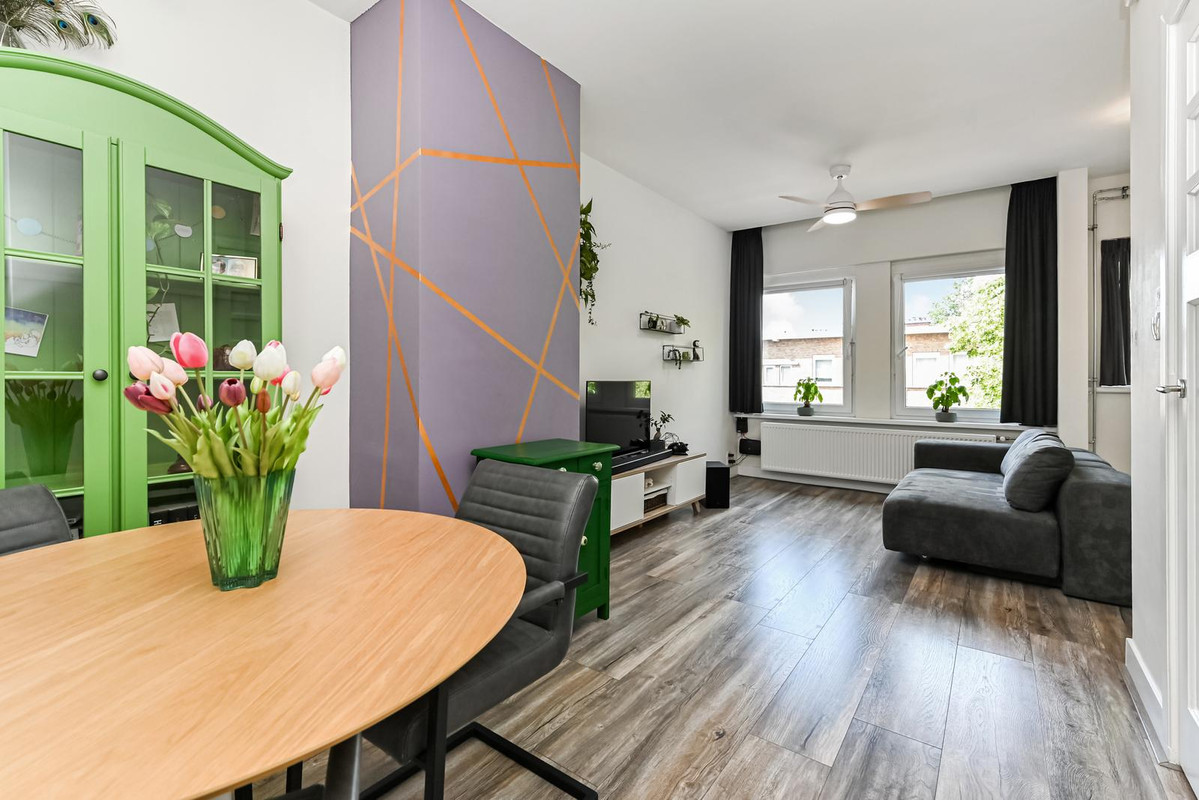 Appartement te koop: Van Zeggelenlaan 10, 'S-Gravenhage