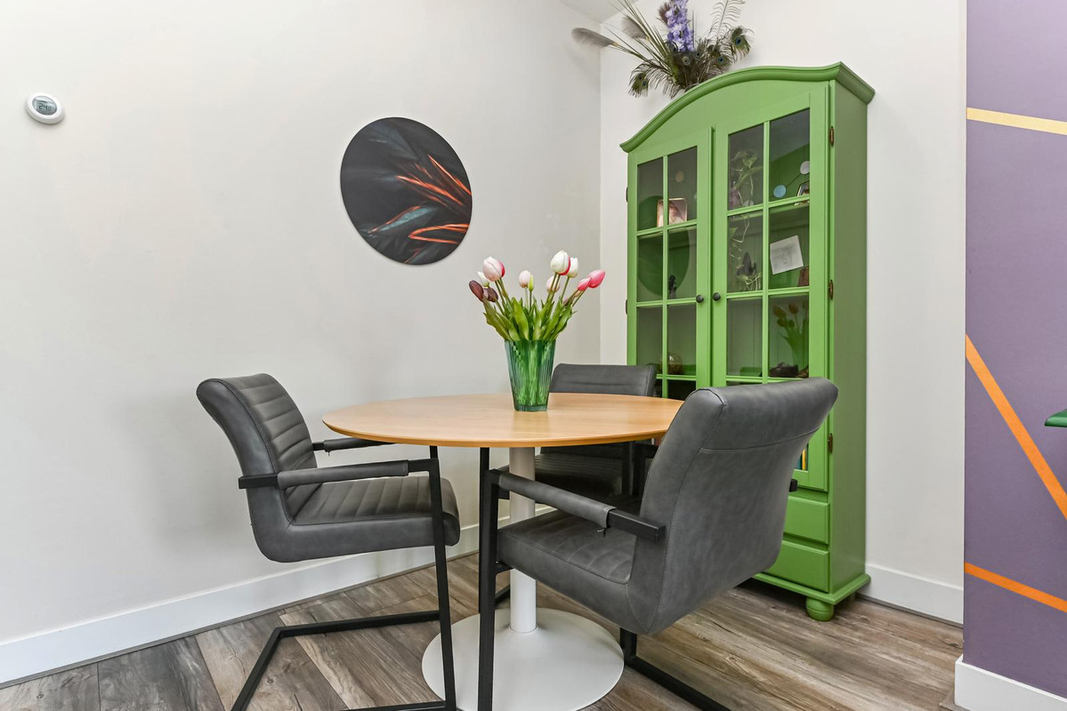 Appartement te koop: Van Zeggelenlaan 10, 'S-Gravenhage