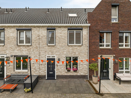 Polkampen 8