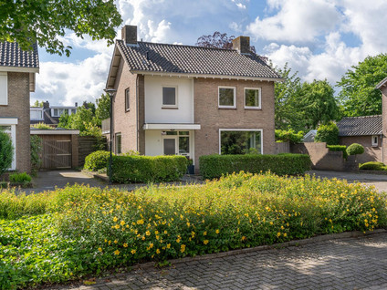 Veldstraat 8
