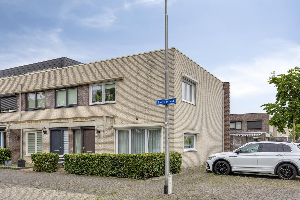 Hoekwoning te koop: Sneekstraat 43, Tilburg