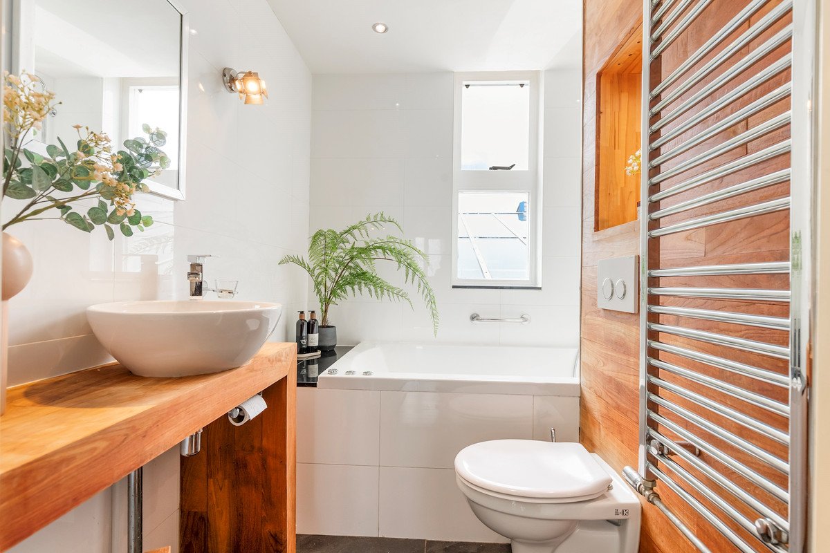 Appartement te koop: Zeeburgerkade 588, Amsterdam