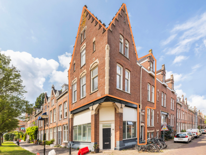 homes for rent on Koninginnestraat 81