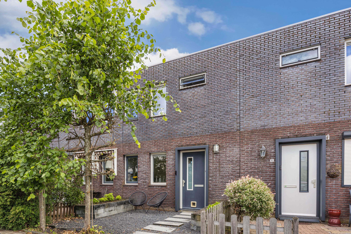 Tussenwoning te koop: Holbeinstraat 161, Almere