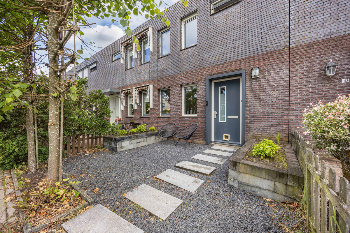 Tussenwoning te koop: Holbeinstraat 161, Almere