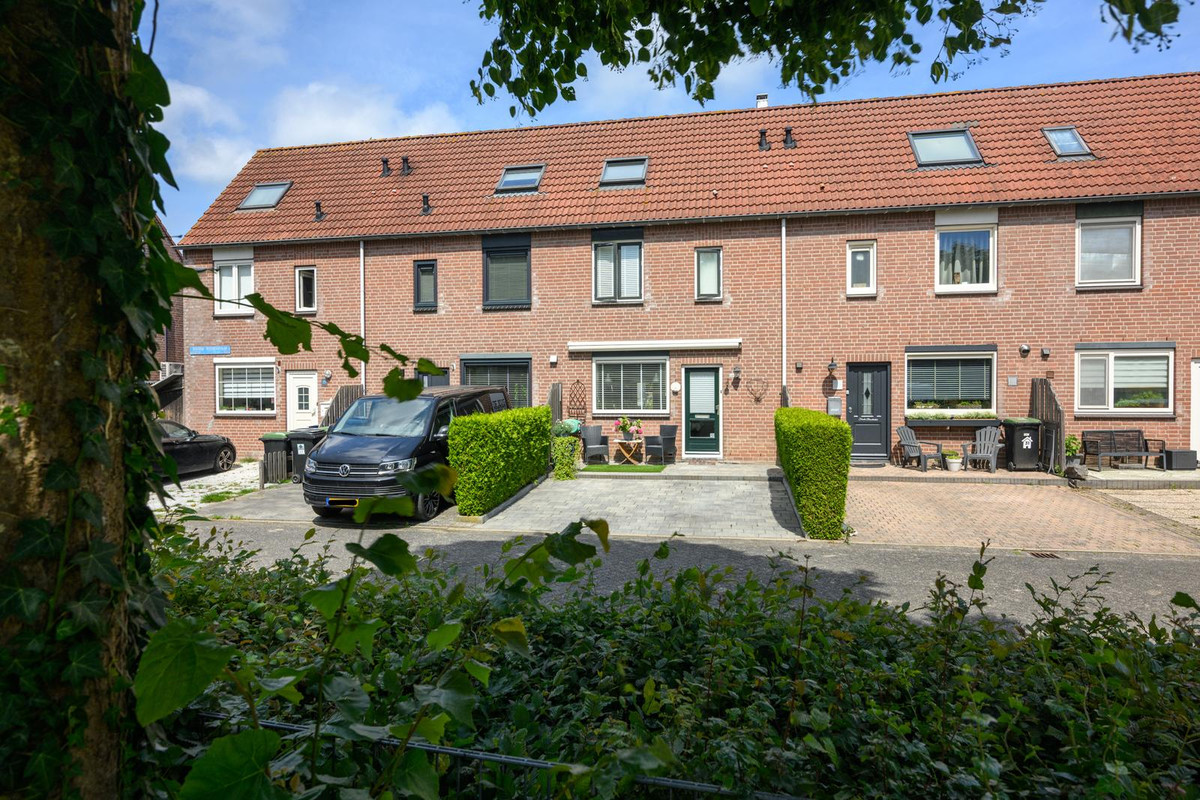 Tussenwoning te koop: Belter Wijdestraat 29, Almere