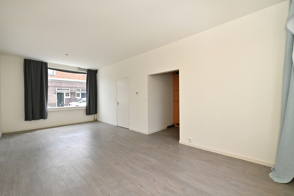 Tussenwoning te koop: Koning Willem II straat 38, Bergen Op Zoom