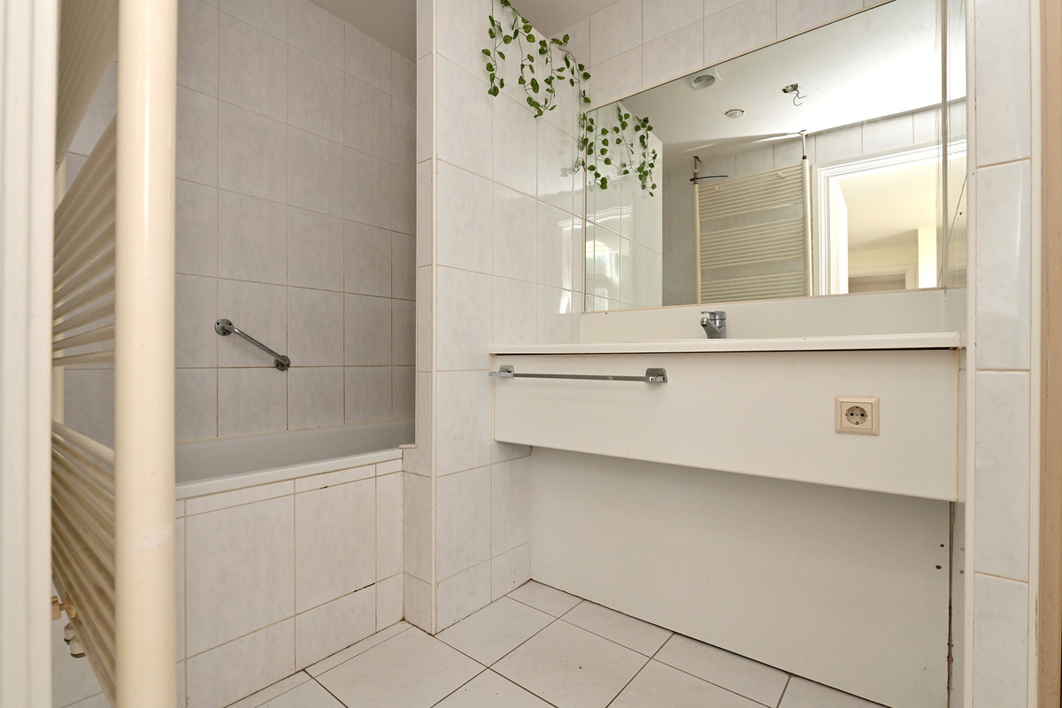Tussenwoning te koop: Koning Willem II straat 38, Bergen Op Zoom