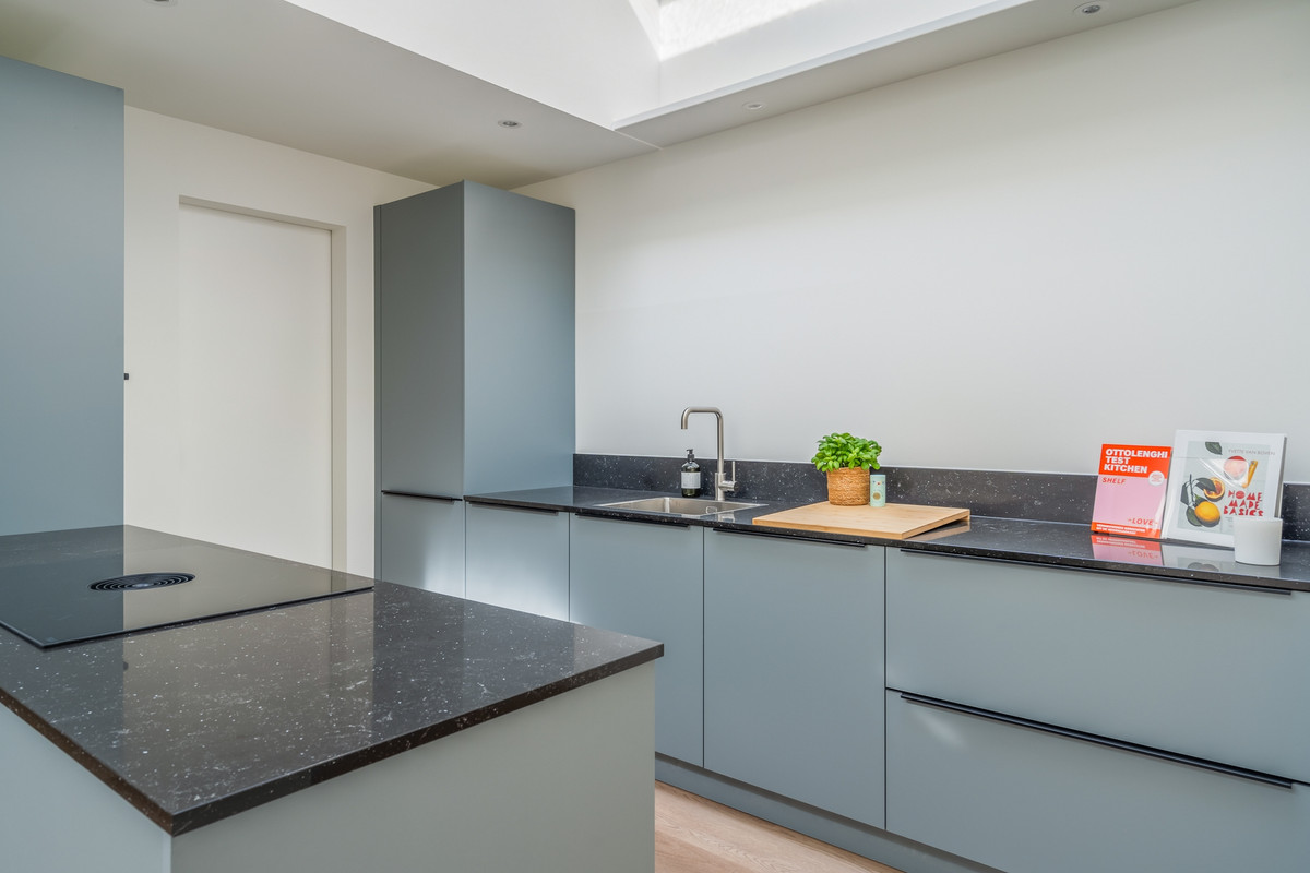 Appartement te huur: Gevers Deynootstraat 94A, 'S-Gravenhage