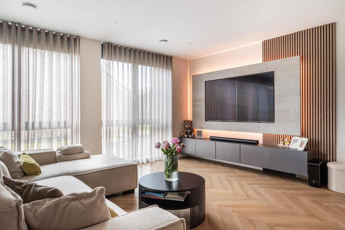 Appartement te koop: Van der Steenhovenplein 14, Dordrecht