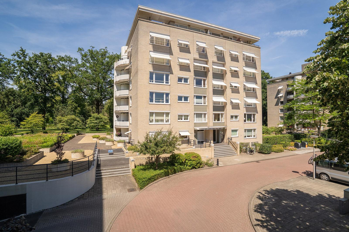 Appartement te koop: Kleine Houtstraat 131, Enschede