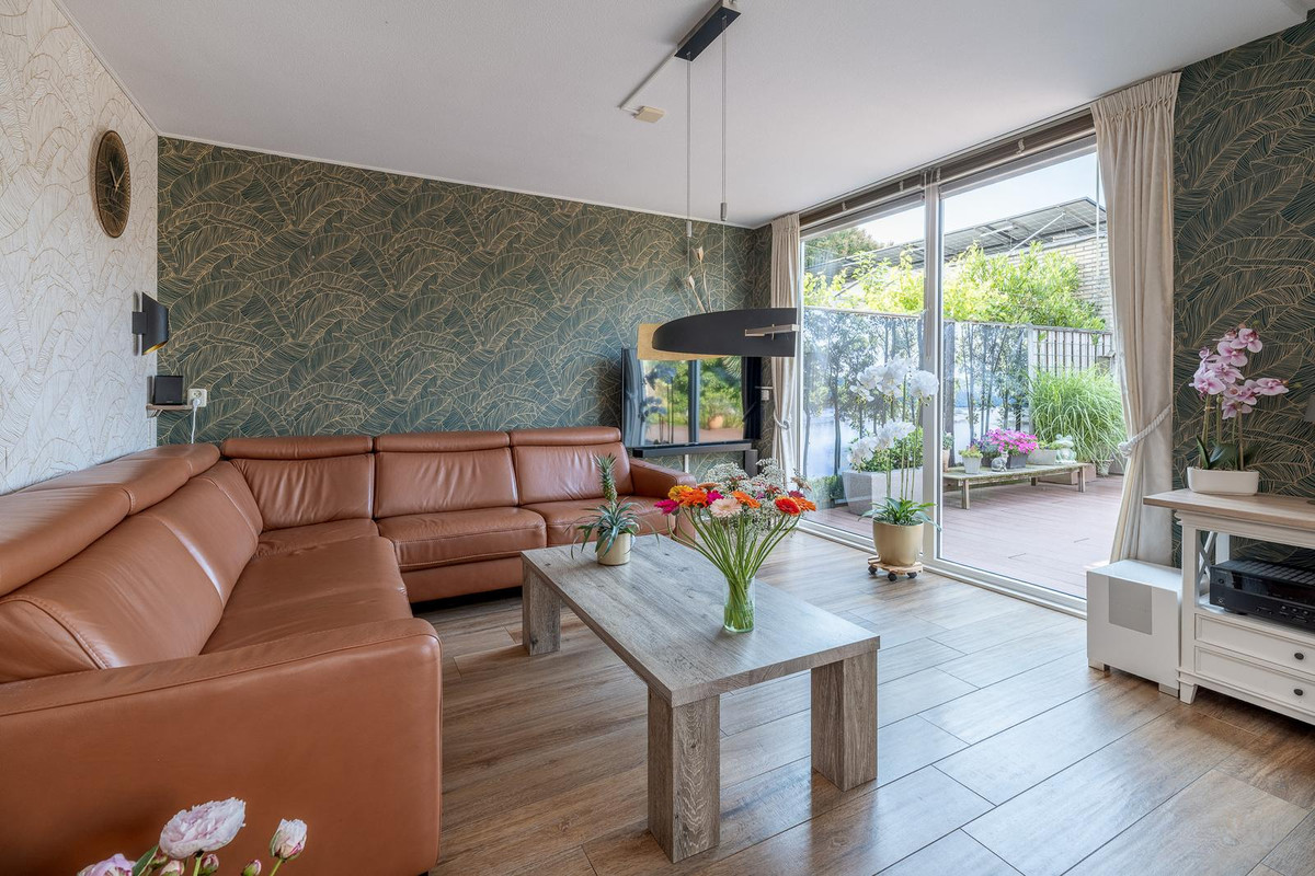 Tussenwoning te koop: Verdistraat 8, Almere