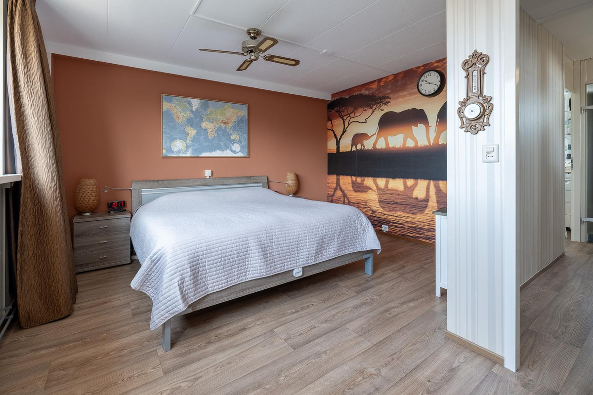 Tussenwoning te koop: Verdistraat 8, Almere