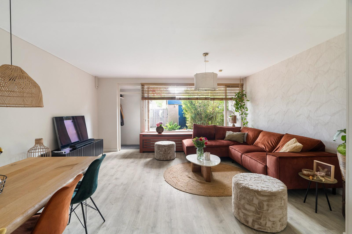 Hoekwoning te koop: Braambes 11, Leiden