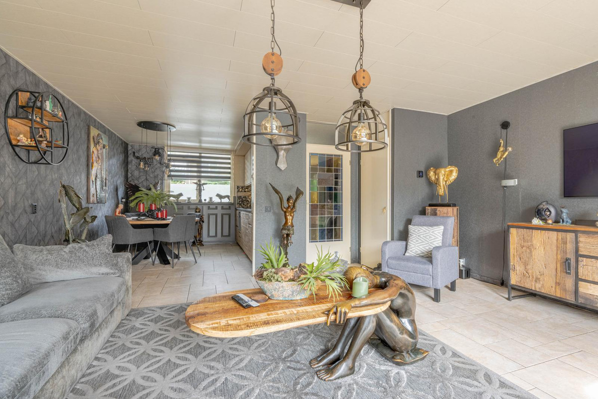 Tussenwoning te koop: Iependaal 32, Rotterdam