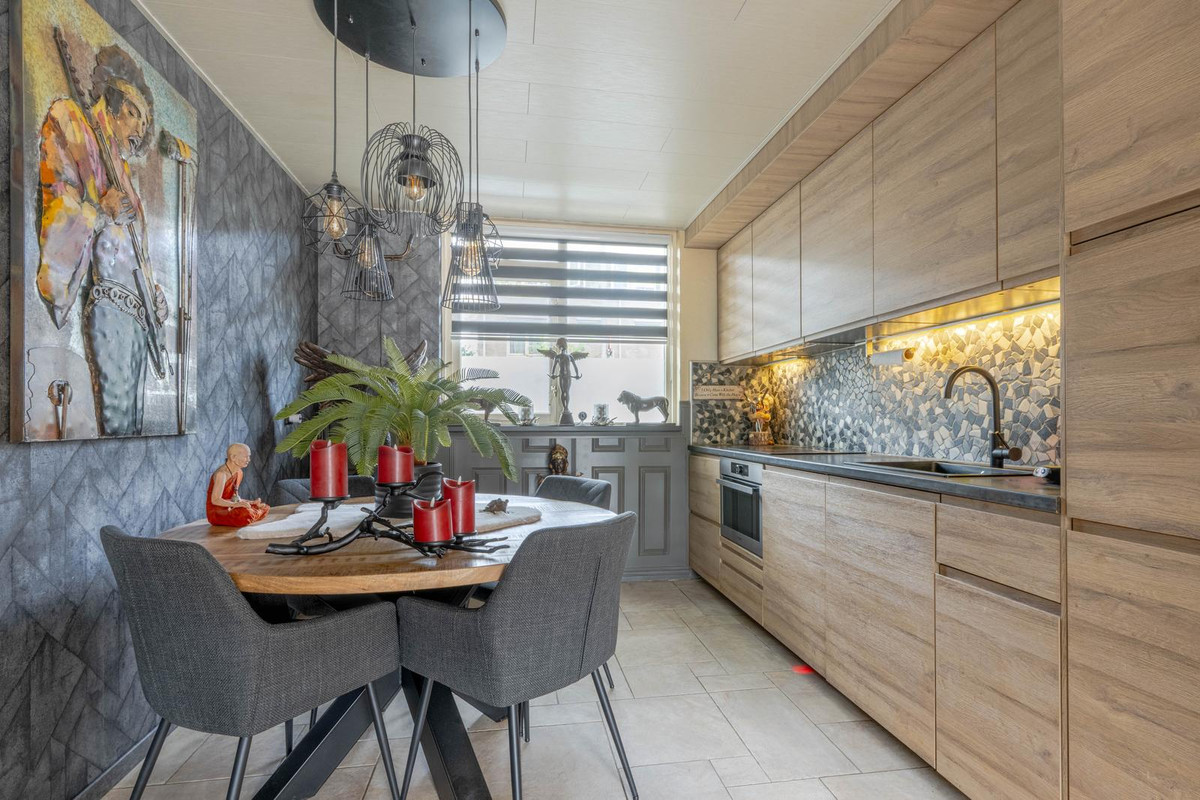 Tussenwoning te koop: Iependaal 32, Rotterdam