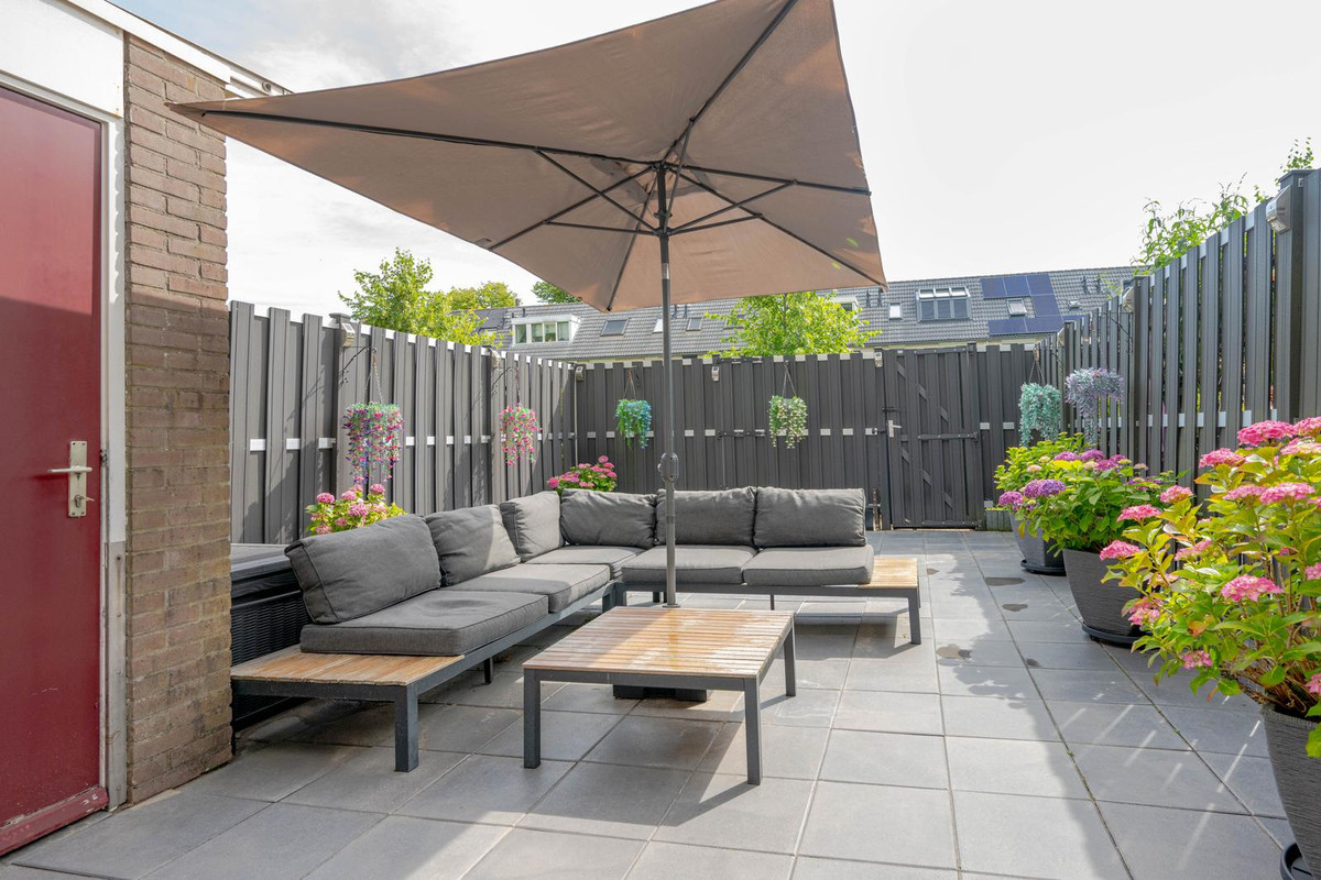 Tussenwoning te koop: Iependaal 32, Rotterdam