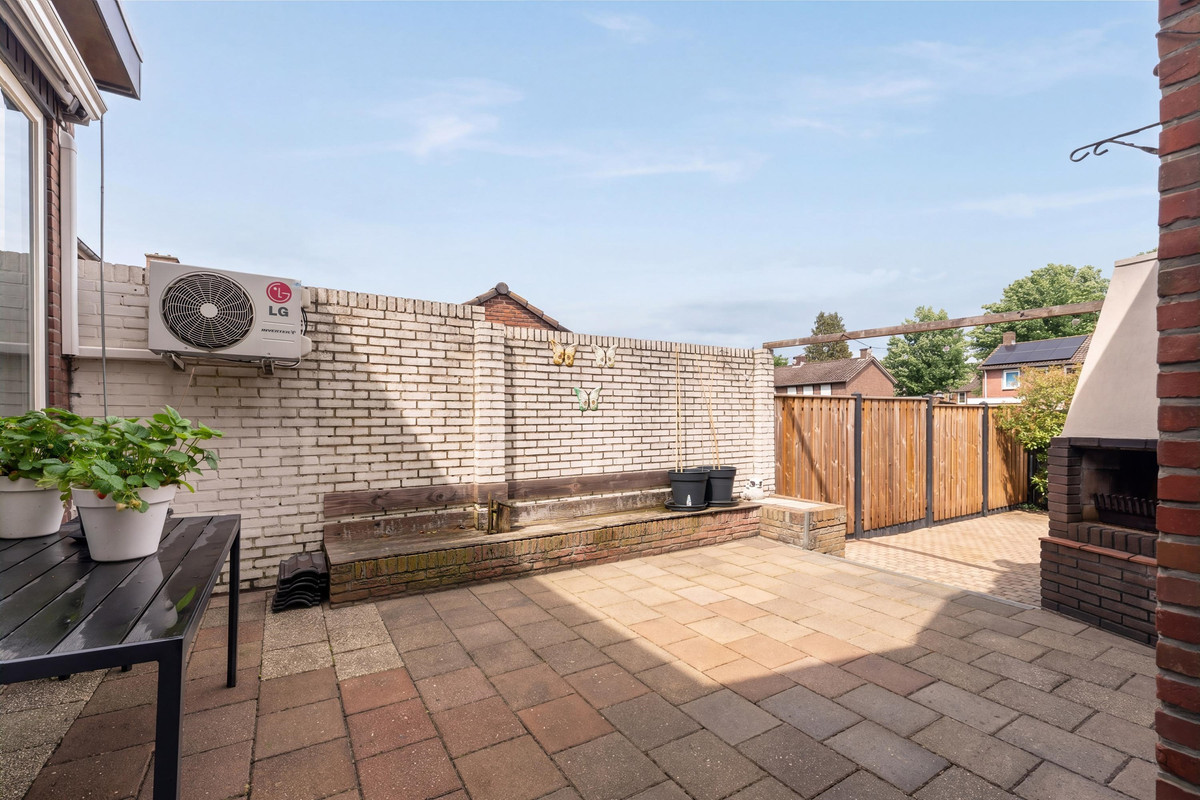 Tussenwoning te koop: Pastoor Savelbergstraat 4, Brunssum