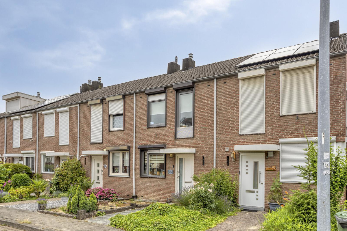 Tussenwoning te koop: Meerssenerweg 136B, Maastricht