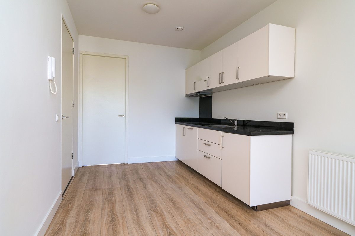 Appartement te koop: Schoonderloostraat 227, Rotterdam