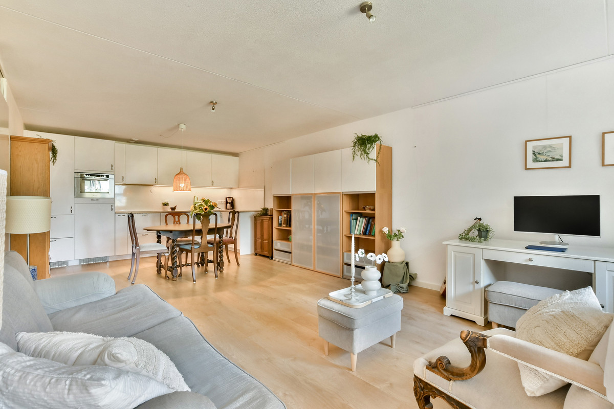 Appartement te koop: Ladogameerhof 277, Amsterdam