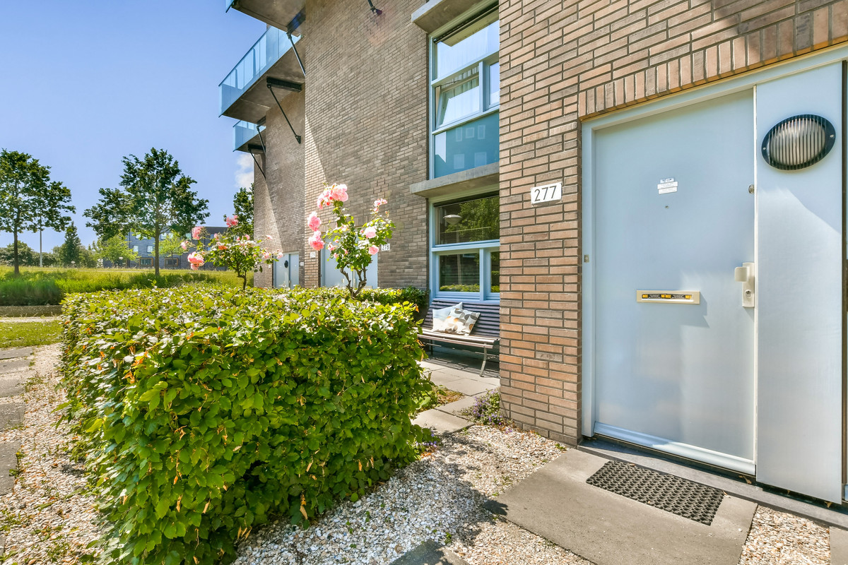 Appartement te koop: Ladogameerhof 277, Amsterdam